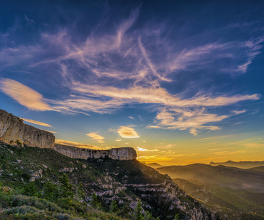 Catalonia closes mountains and forests to tourists 