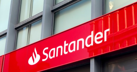Urząd Ochrony Konkurencji i Konsumentów nałożył ponad 44 mln zł kary na Santander Consumer Bank - podał w poniedziałek UOKiK. Urząd zakwestionował praktyki związane z udzielaniem kredytów konsumenckich, m.in. wliczanie kosztów związanych z ubezpieczeniem do całkowitej kwoty kredytu.